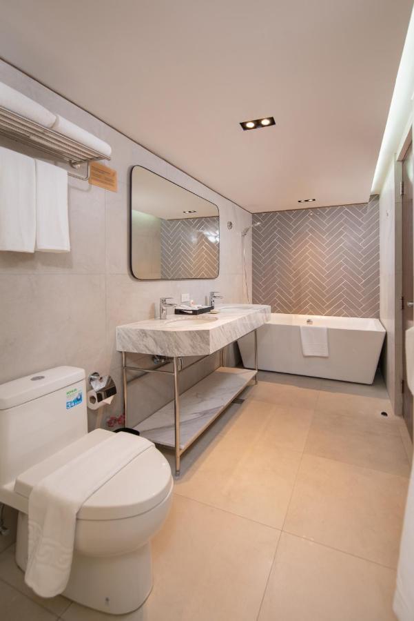 The Belamy House Managed By Hii Hotel Makati City Kültér fotó